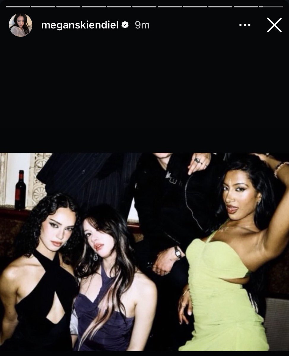 gillian 🎣 tweet media