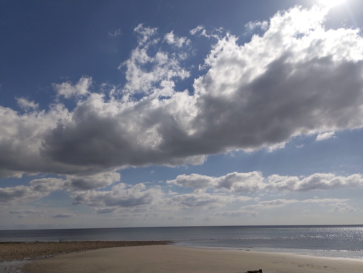 KERRY HOOD, writing about despair. With jokes. tweet media