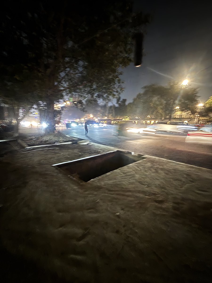 Walking in Gurgaon feels like an extreme sport.
4-ft deep open IC chamber on a new footpath in Sushant lok-1. 

<a href="/MunCorpGurugram/">MCG</a> <a href="/OfficialGMDA/">GMDA</a> where’s the safety compliance, barricading?