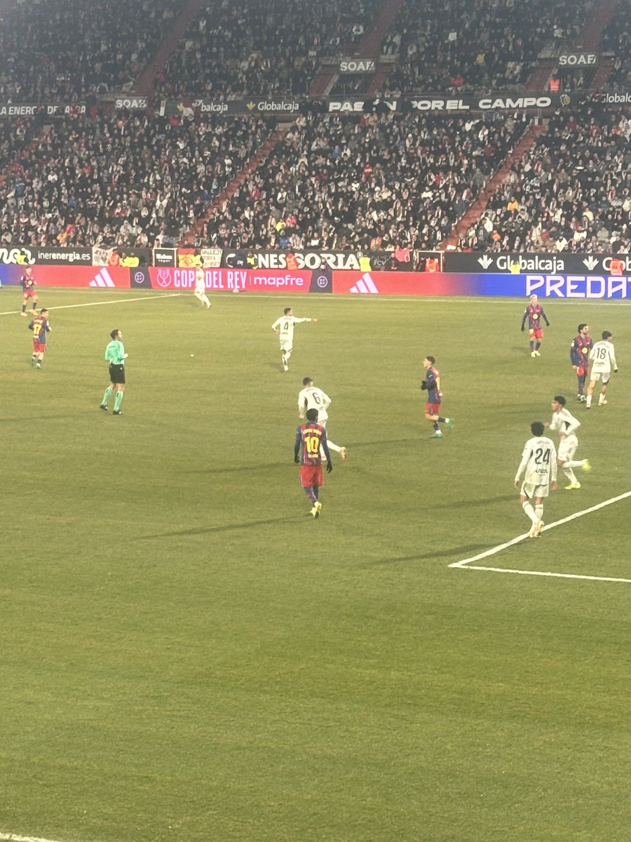 Ver jugar a Lamine es una pasada 
Vaya jugador 
El mejor de largo