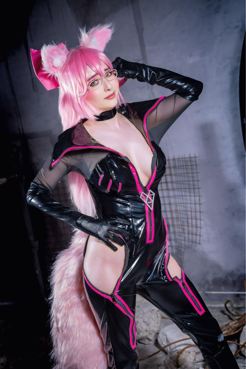 konomisotechnic's tweet image. おはンスカヤ（1384日目）🦊

宮城で撮影した光のコヤンスカヤ第一再臨💡
Meituアプリで髪の毛を足して重加工成功🤩
イベントの周回で大活躍中で
グランド鯖にしてます🌟

昨日は疲れて爆睡してしまったので😪
今日こそリプ返していきますね💦

※リプ&amp;amp;この写真に❤️&amp;amp;RPもお願いします🤲

#今日のタマ活