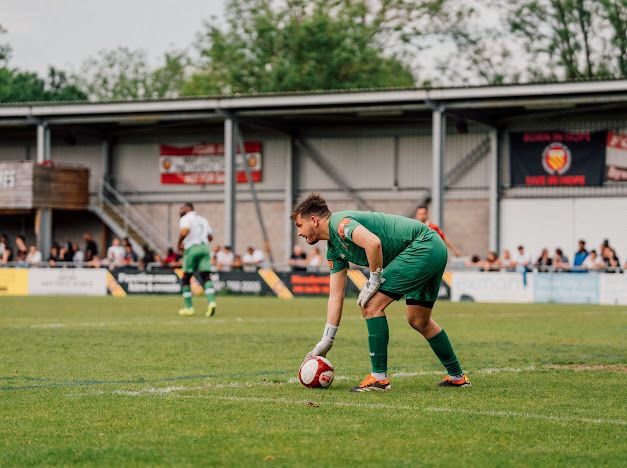 ChaddertonFC's tweet photo. We are delighted to announce our 2nd signing of the evening as ex Abbey Hey &amp; Trafford stopper @Culks1 signs from @ashtontownfc and also goes straight into the squad for tomorrow’s game.

Welcome to Chaddy Ollie 🧤 #UpTheChad

Thanks to Ashton for all their help with the transfer https://t.co/Pa3lTAfLjH