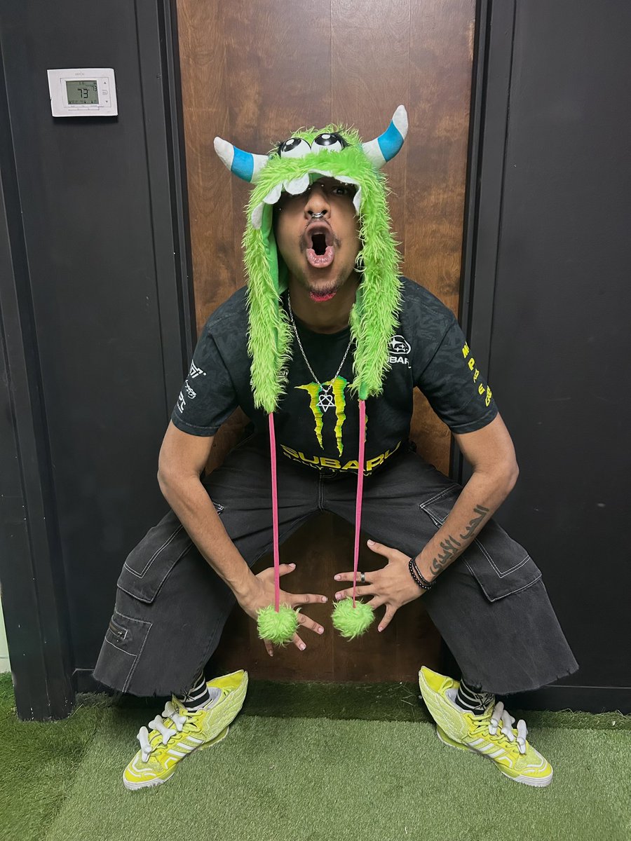 888Kyrie's tweet image. All my niggas full of whimsy 😜