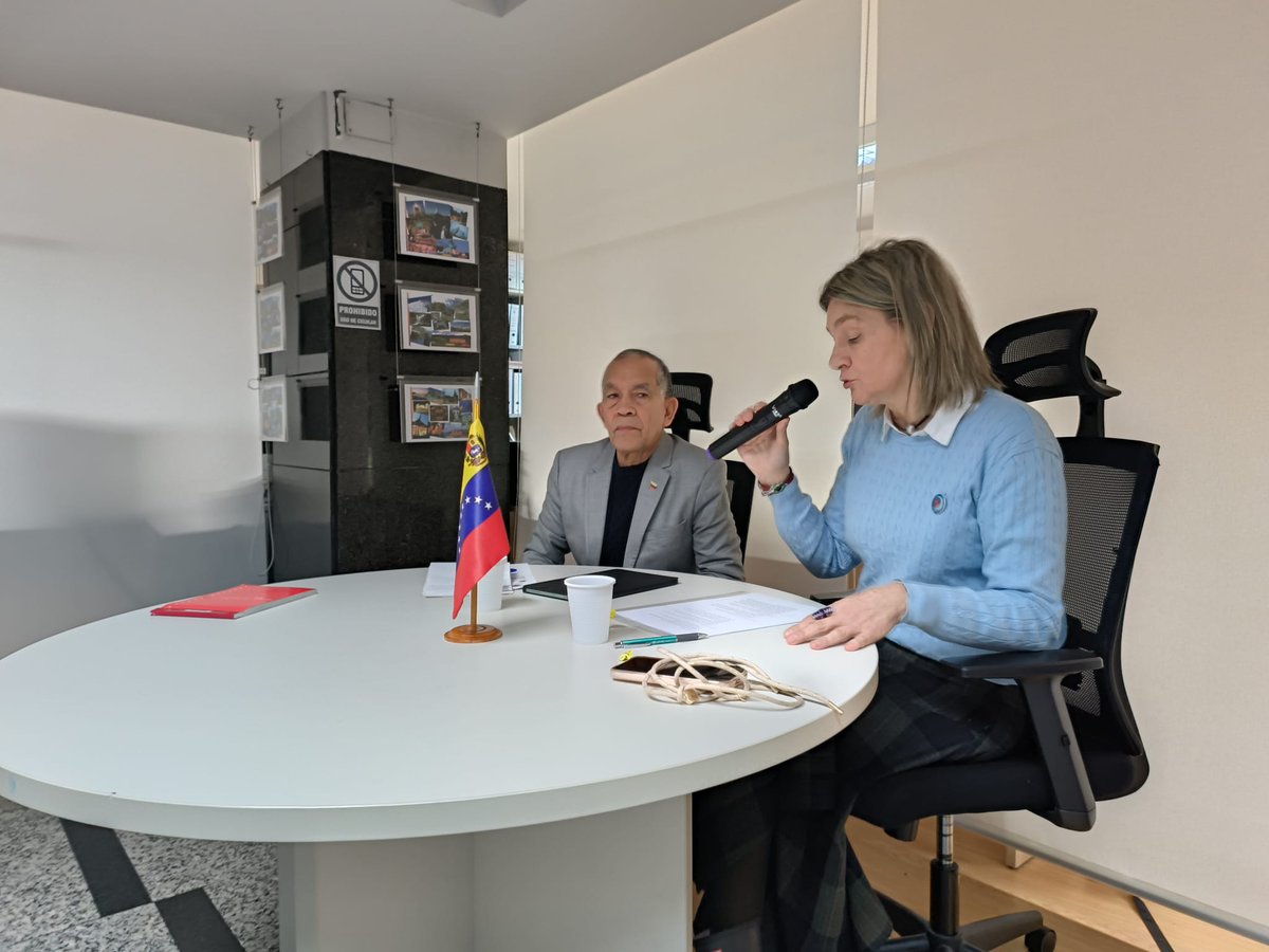 CONSULADO DE VENEZUELA EN VIGO tweet media