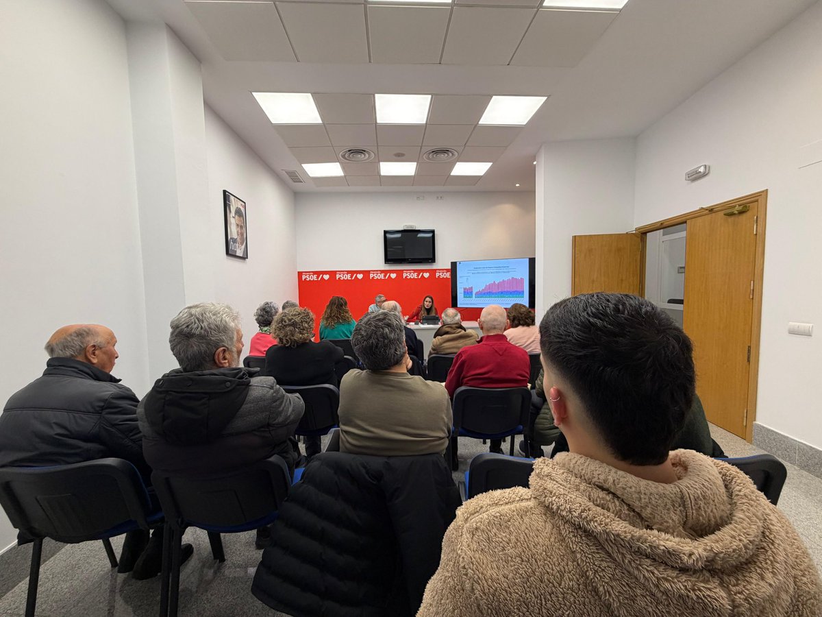 🔴Nuestra compañera <a href="/SBonmati/">Sara Bonmati / ❤️🌹</a> acompañada por el diputado <a href="/drc_alcorcon/">Daniel Rubio Caballero</a> nos han explicado la realidad de la sanidad madrileña y como el <a href="/ppmadrid/">PP Comunidad de Madrid</a> la ha convertido en un negocio para las grandes corporaciones sanitarias como Quiron y Ribera Salud