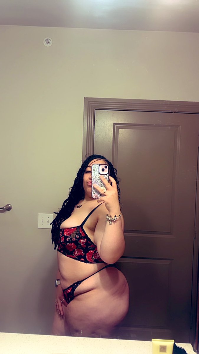 it’s almost valentines, can i be yours tn??💕
#nsfwtwtًً