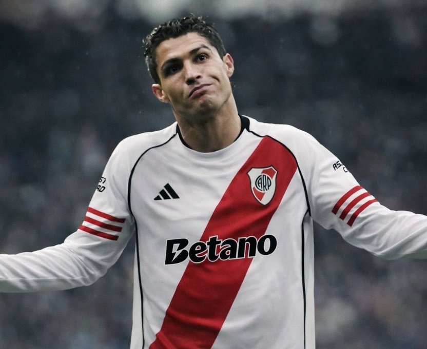 Ya lo dijo Cristiano "Nunca puedo decir que de esta agua no beberé", le va a llegar que fue tendencia mundial DOS VECES en un equipo argentino, lo va a conmover y va a jugar en River.

1% de posibilidades y 99% de fe.
#CR7ARiver 🐔🇵🇹