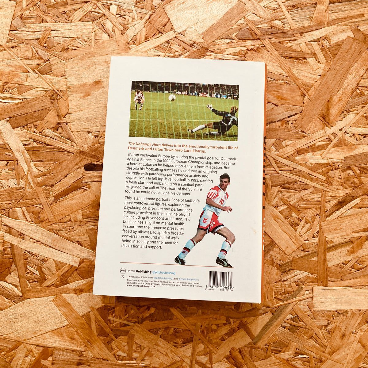 Stanchion Books - the football bookshop 📚 tweet media