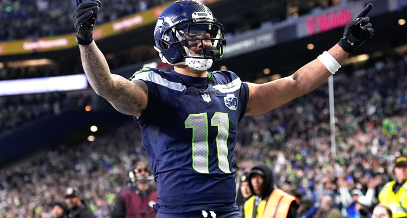 lasvegasbetting's tweet image. Super Bowl Score Props just got weird! 
Who wins by exactly 3 or 17? 🏈
Read predictions and bet now before the chaos hits! 😵‍💫

➡️ lasvegassportsbetting.com/seattle-vs-new…

#SuperBowlLX #Props #Touchdown #NFLProps #SuperBowlSunday