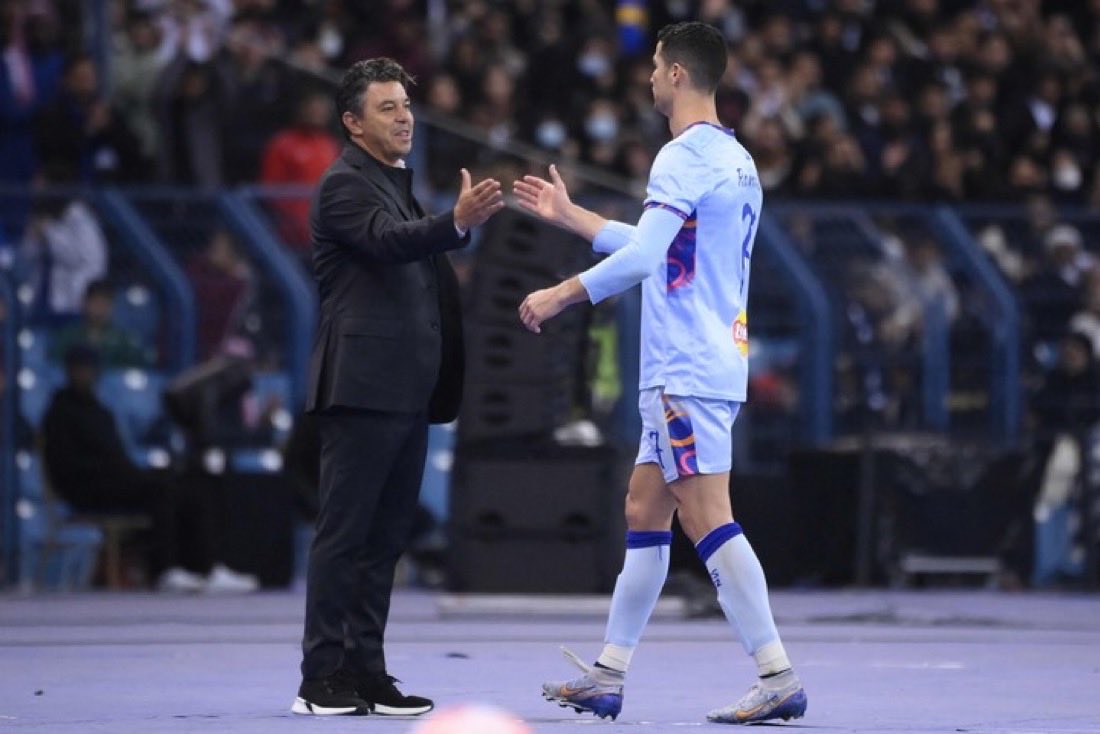 Y si si?
Y si el 9 de River es EL BICHO?

#CR7ARiver