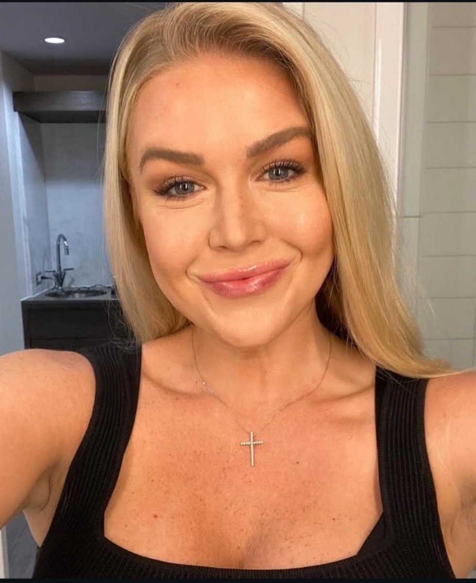 NuclearMAGAlady's tweet image. Show your loyalty! If you still love Karoline Leavitt 100%, just drop a "Yes."