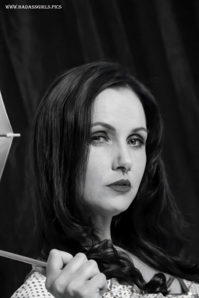 BAGFlashZone's tweet image. Cardii in beautiful bw portrait!
More on my photographer collection site! Link in bio! 
#bw #girl #portrait