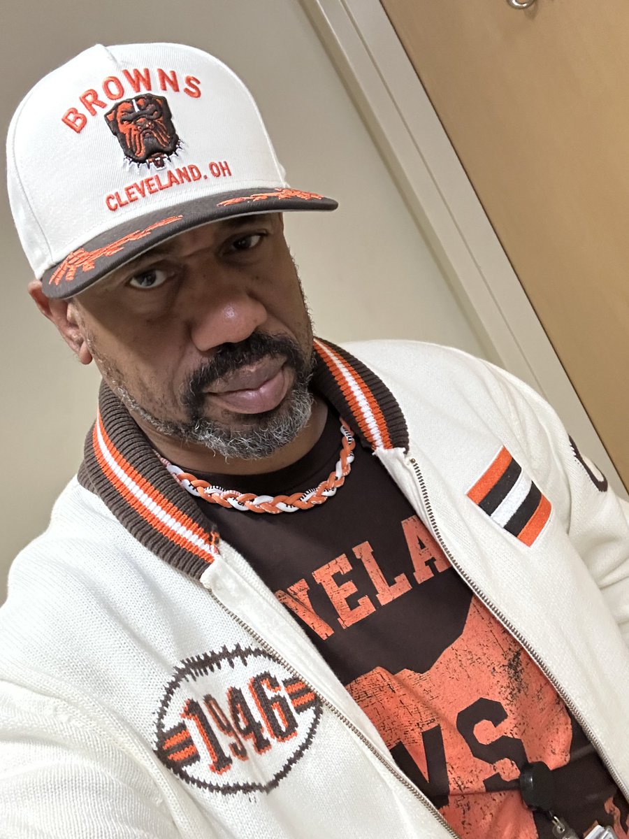 🇺🇸BROWN SPIDER ADVENTURES!!!🇱🇷 #D4L (17-0) tweet media