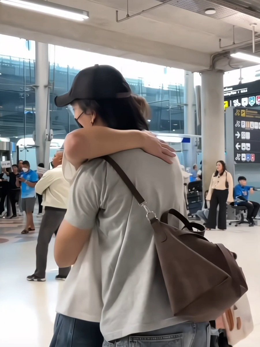 Welcome Home <a href="/Yong_yutt/">Yong_yutt</a> <a href="/oat_psk/">Oatpasakorn</a>

#GoodMorningBoatOat 🔅💚
#BoatOat 
#BoatYongyut #Oatpasakorn