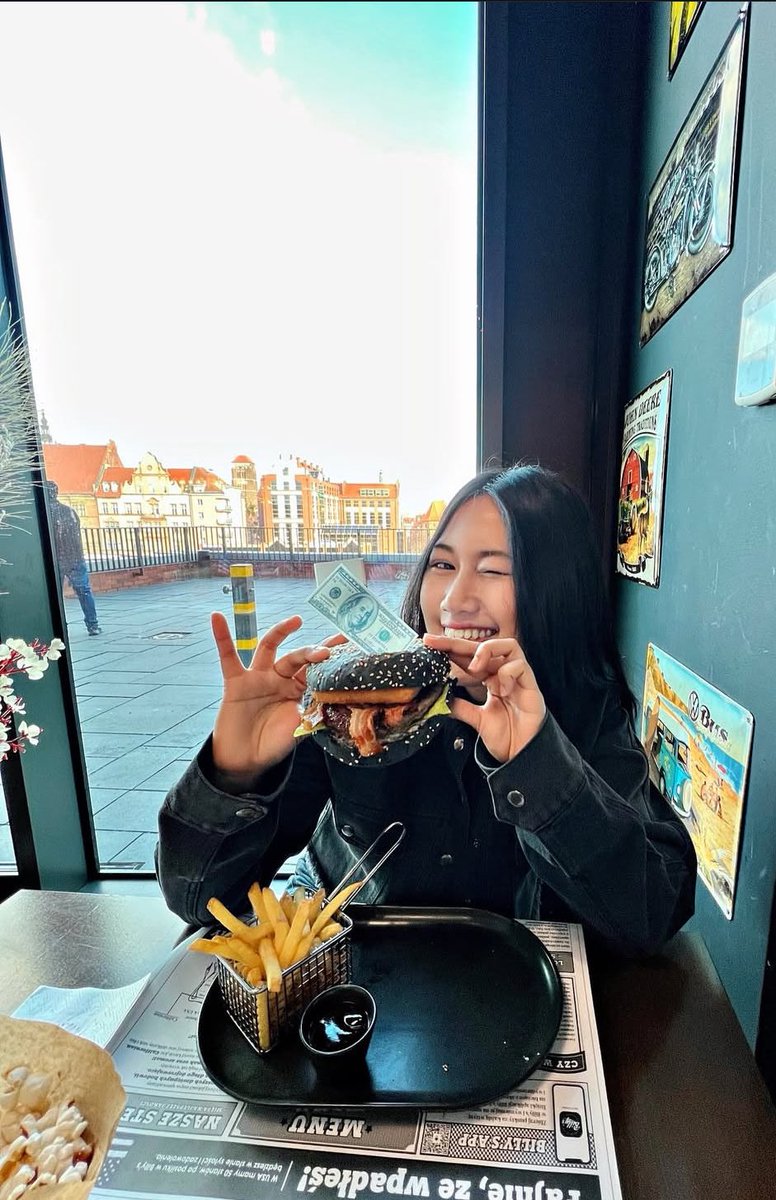 Aecha Kim tweet media