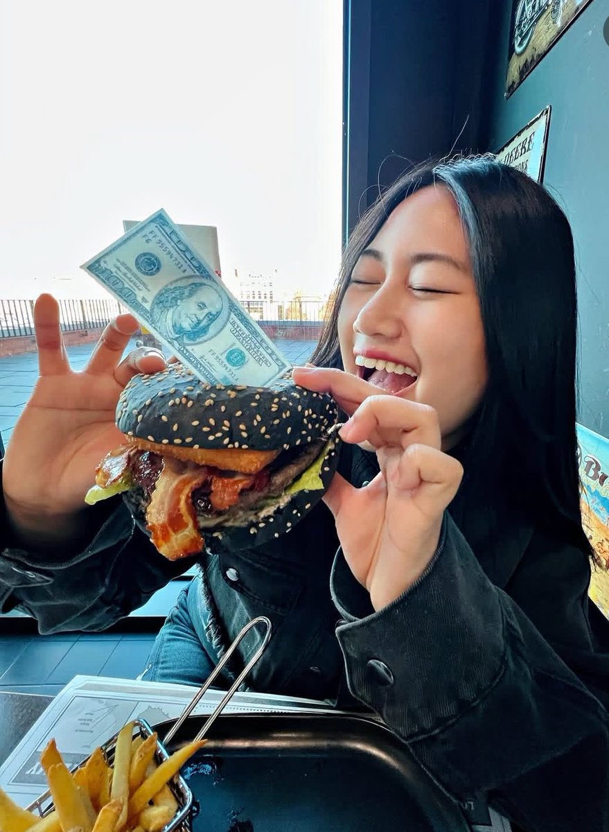 Aecha Kim tweet media