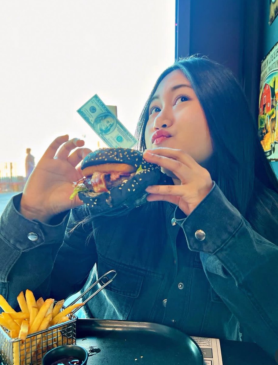 Aecha Kim tweet media