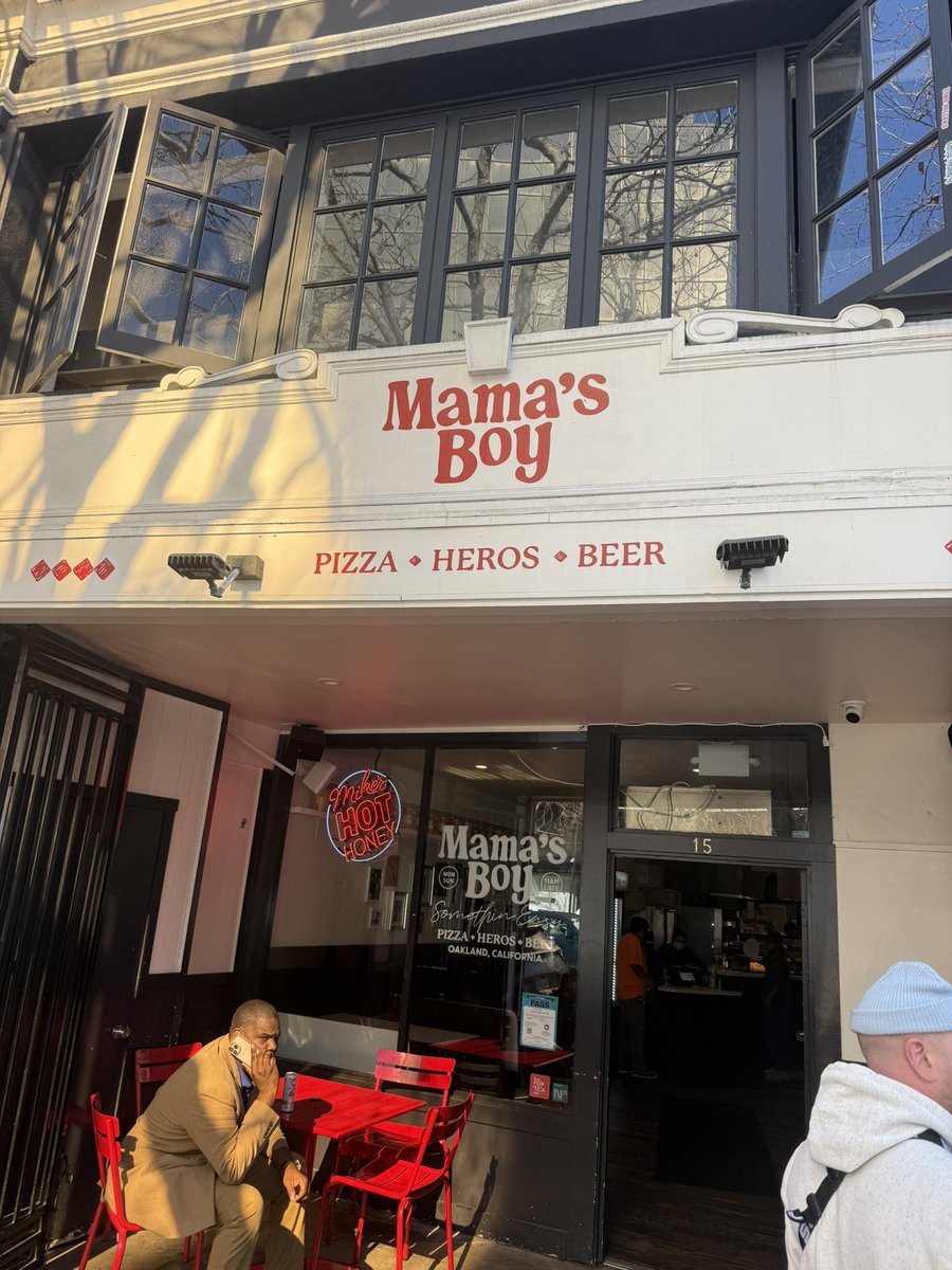 Dave Portnoy tweet media