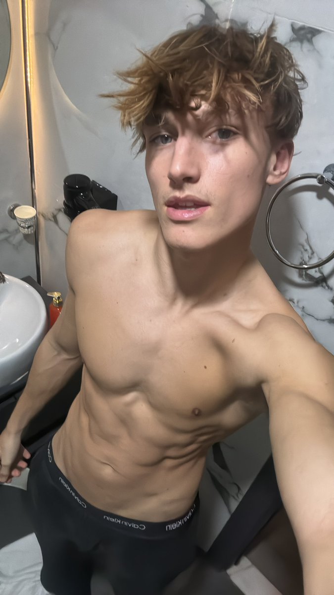 Oliver D tweet media