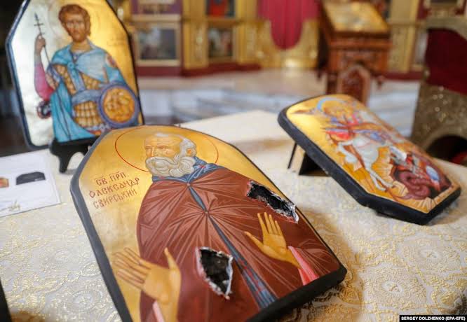 Some Ukrainian soldiers are making the ballistic plates which saved their lives into icons as a thanks to God. Pretty cool if you ask me.