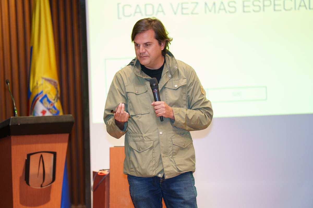 AGENCIA ATENEA tweet media