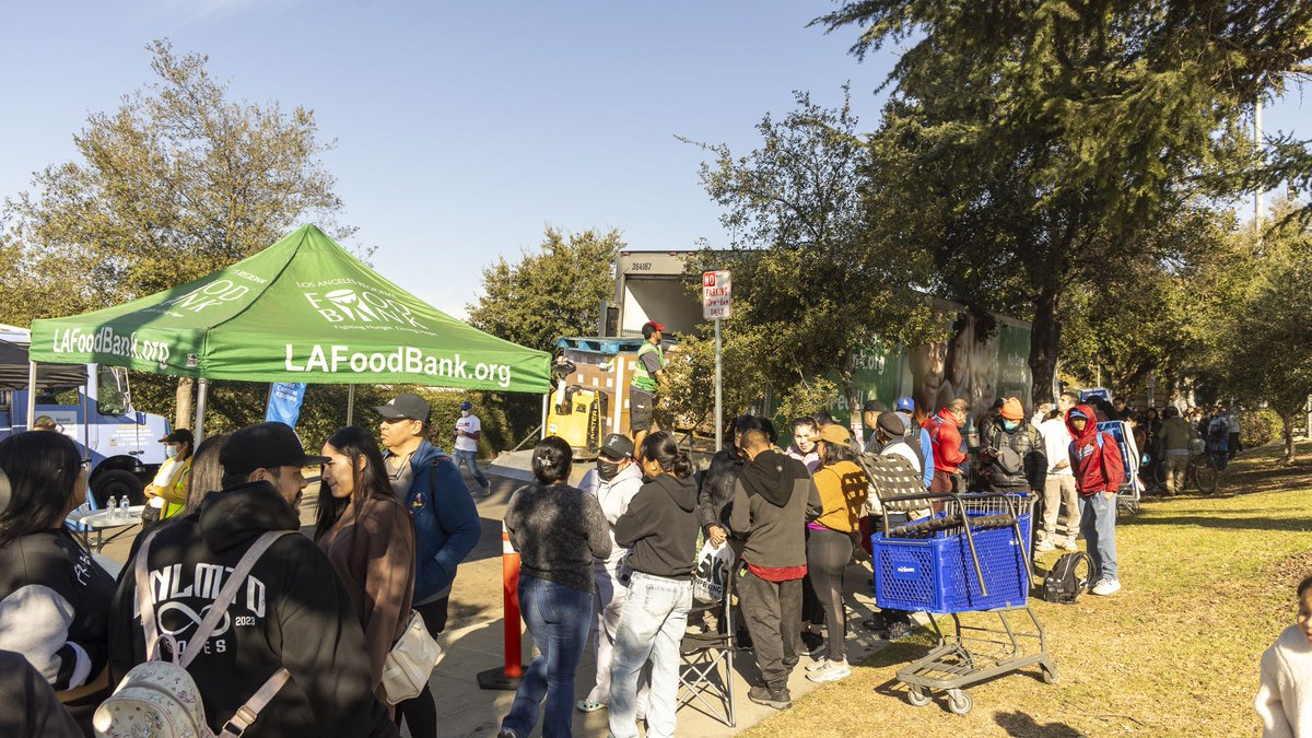 LA Regional Food Bank tweet media