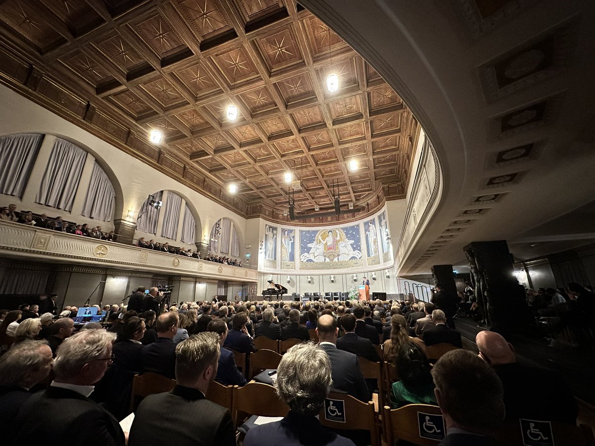 Albrecht Schmidt tweet media