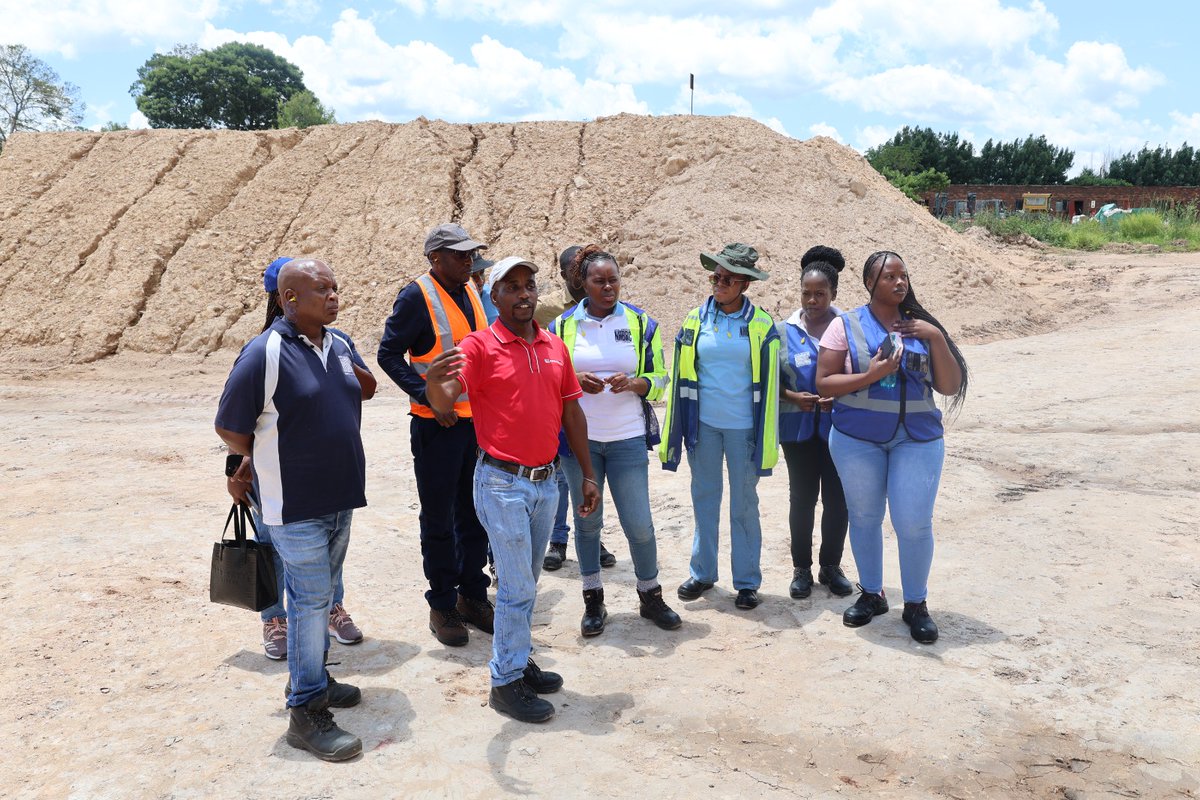 MpCoghsta's tweet photo. [CAPACITATE] – In the aftermath of the recent rains and its related disasters, the Mpumalanga Department of Cooperative Governance, Human Settlements and Traditional Affairs (CoGHSTA) continues to prioritise knowledge exchange on construction quality, material standards. https://t.co/rFeArRjnpa