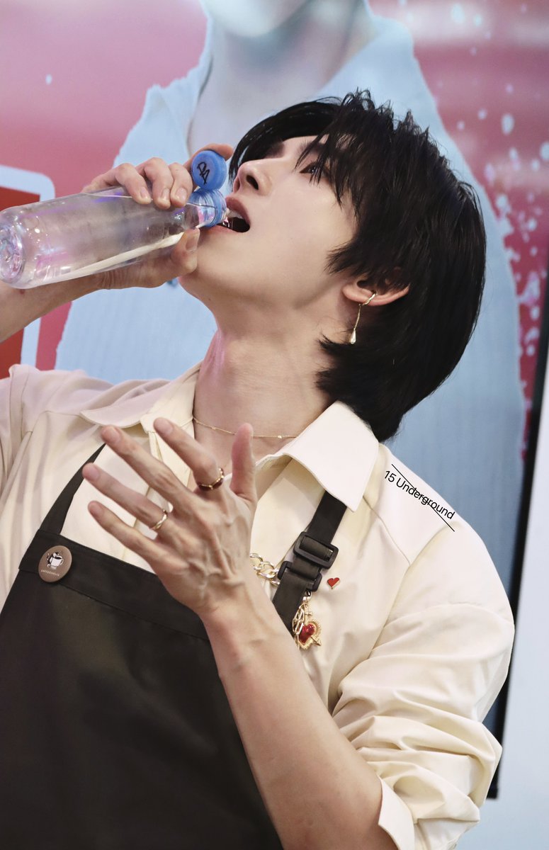 15 Underground tweet media