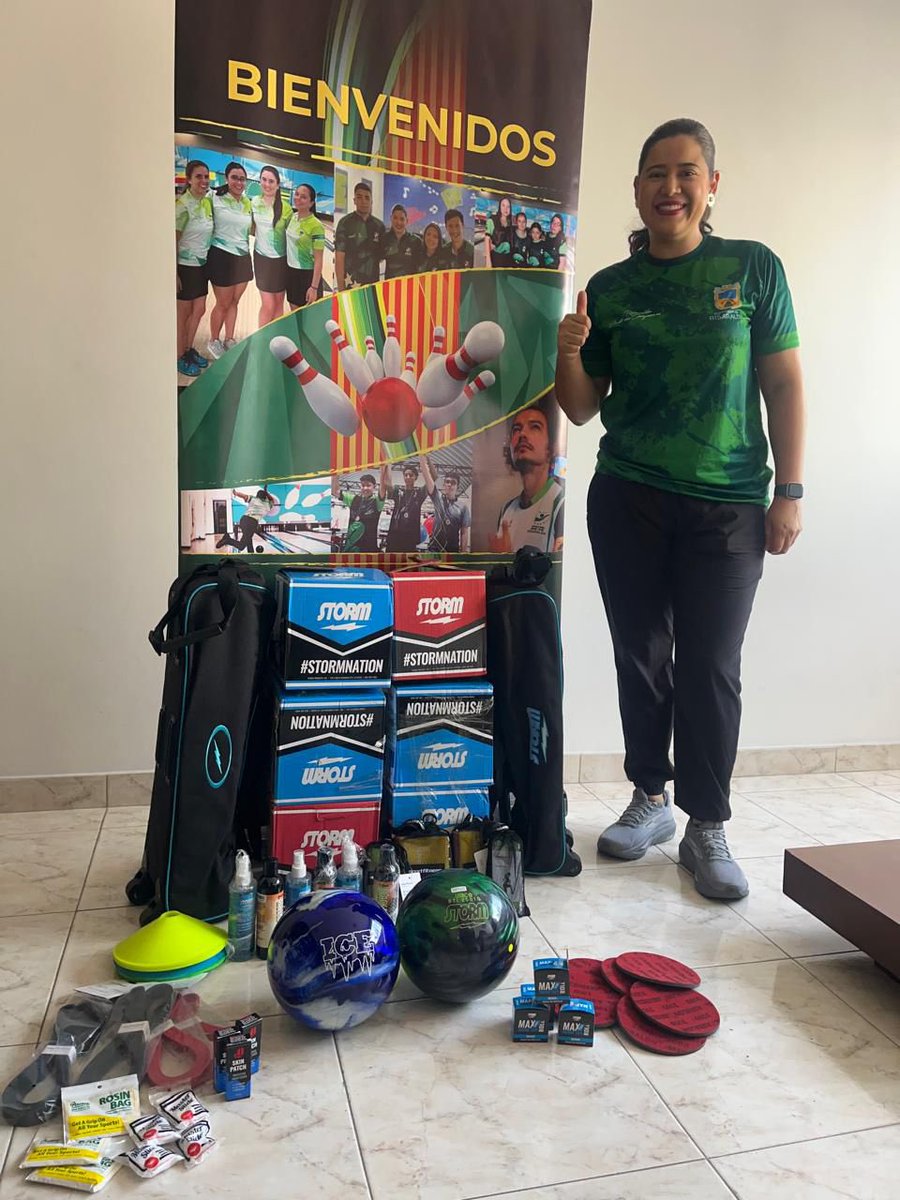 Nuestro Gobernador apostándole a la reserva deportiva, con la inversión de 
$ 500 millones. 

Implementación deportiva para los Polos de Desarrollo, un programa que beneficia más de 2000 niños, niñas y adolescentes de los 14 municipios, a través de 22 disciplinas deportivas.