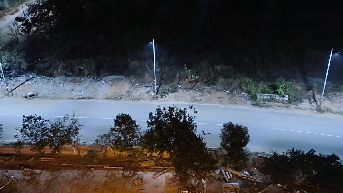 What a great way to start February knowing future of <a href="/Bda_kaniminike/">BDA Kaniminike Apartments -Ph 4</a> Housing project is going to be "Bright".  Thanks to <a href="/BDAOfficialGok/">Bangalore Development Authority</a> and Electrical department for finally providing street lights.  There are some defective light poles / lights and we trust BDA to address the