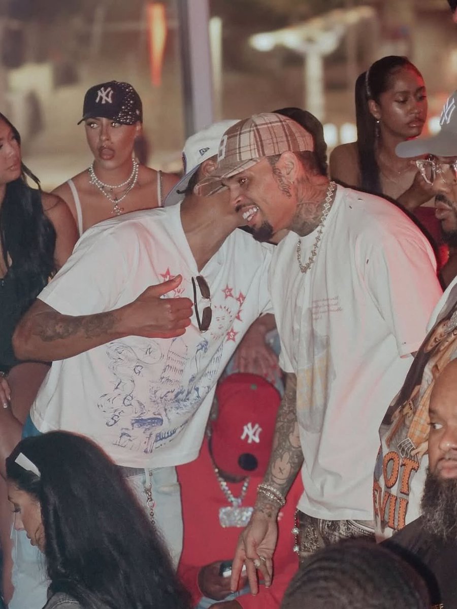 ًWave Checkers tweet media