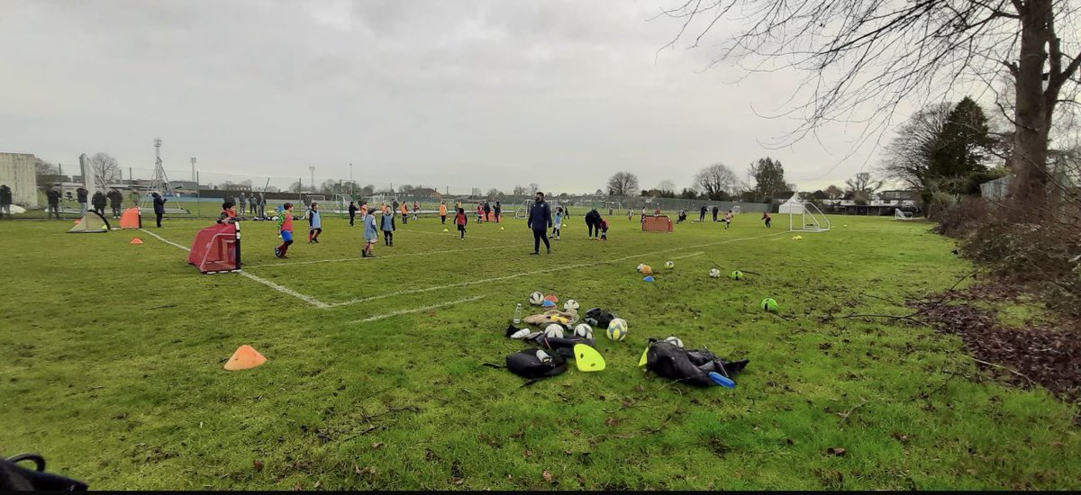 Met Police Youth FC tweet media