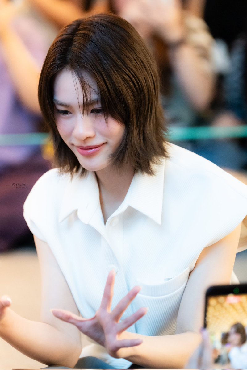 Pow_141511's tweet image. my gorgeous, my precious💫

🧡🌷
LOVESESSION PRESS TOUR
#Flex1045xEmiBonnieLoveSession