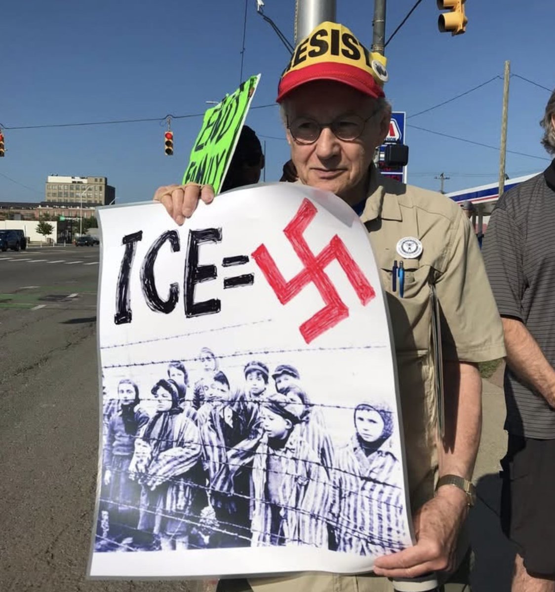 kthalps's tweet photo. Jewish-American governor Josh Shapiro: "it's offensive to compare ICE to Nazis."
Actual Holocaust survivor Rene Lichtman: https://t.co/uHWNrOgtIj