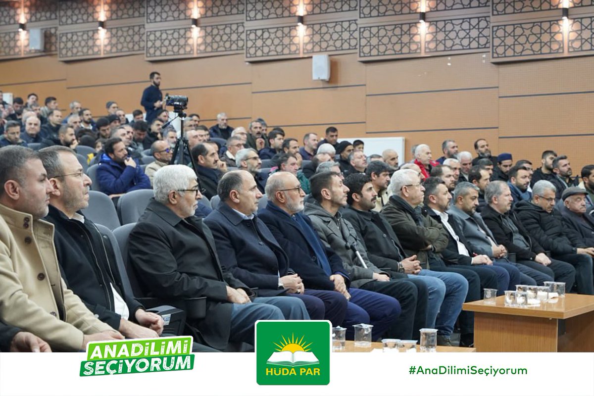 HurDavaPartisi's tweet image. 📍Bingöl

Eğitim İşleri Başkanlığımızın düzenlediği "Ana Dilimi Seçiyorum" Paneli Kur'an-ı Kerim tilavetiyle başladı.

#AnaDilimiSeçiyorum