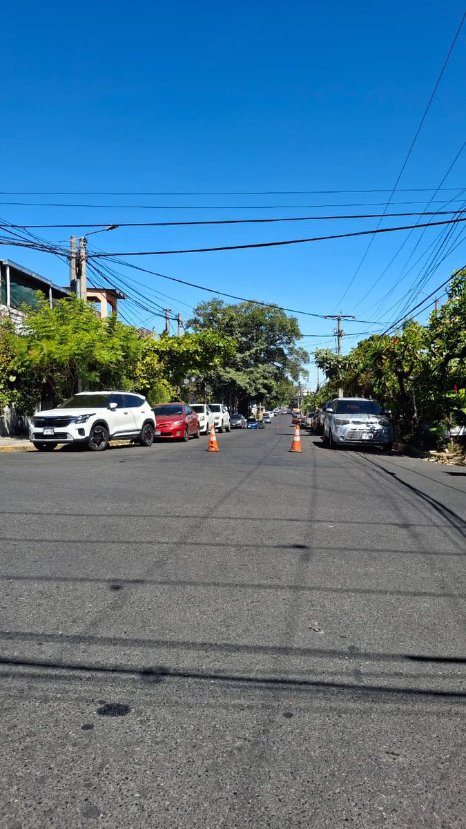 elsalvadorcom's tweet image. #EnDesarrollo | Por el concierto de Shakira, gestores del VMT comentan que se cerrará la intersección de la 49 Avenida Sur y la 4ta calle poniente. Además, la 47 avenida sur y la intersección con la 4ta calle poniente, que incorpora a la 49 avenida sur. También está la 45 avenida