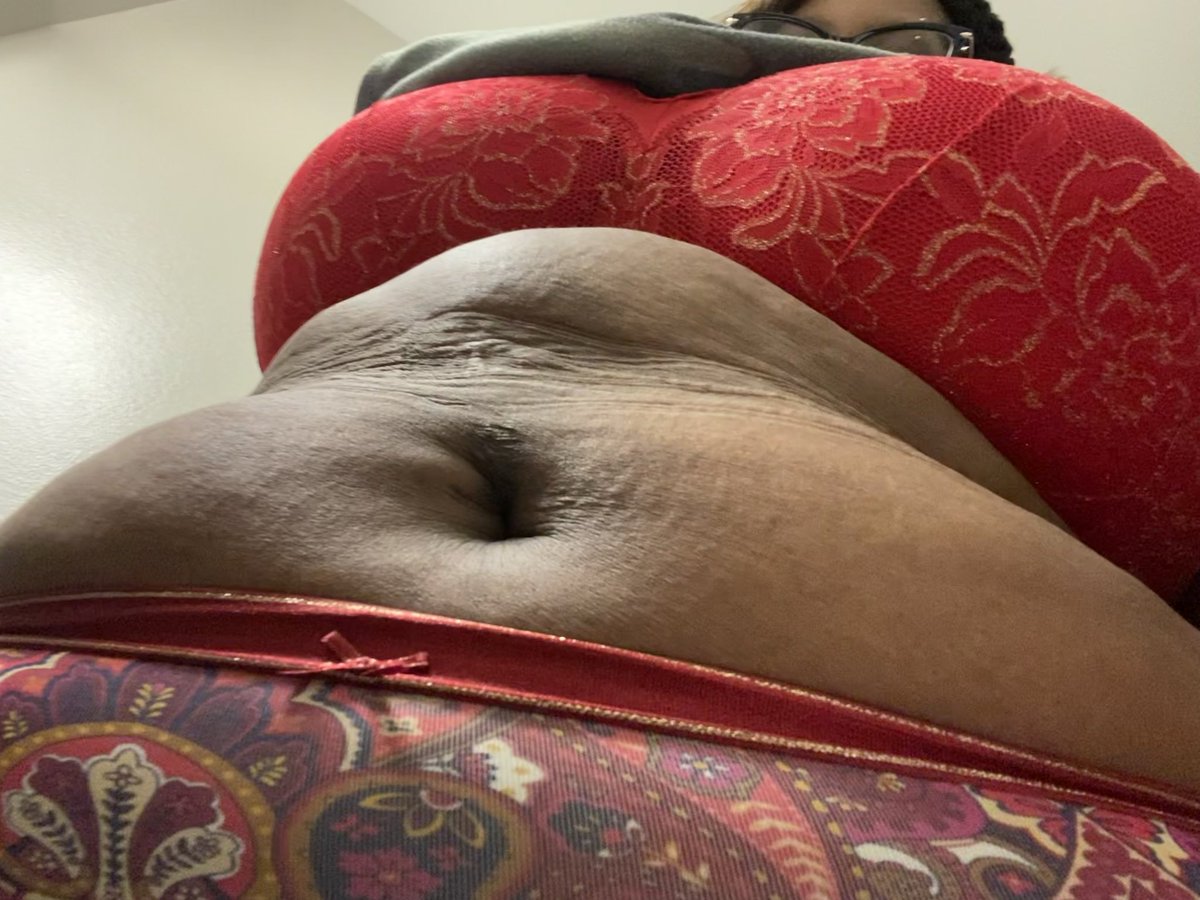 gross doggy tweet media