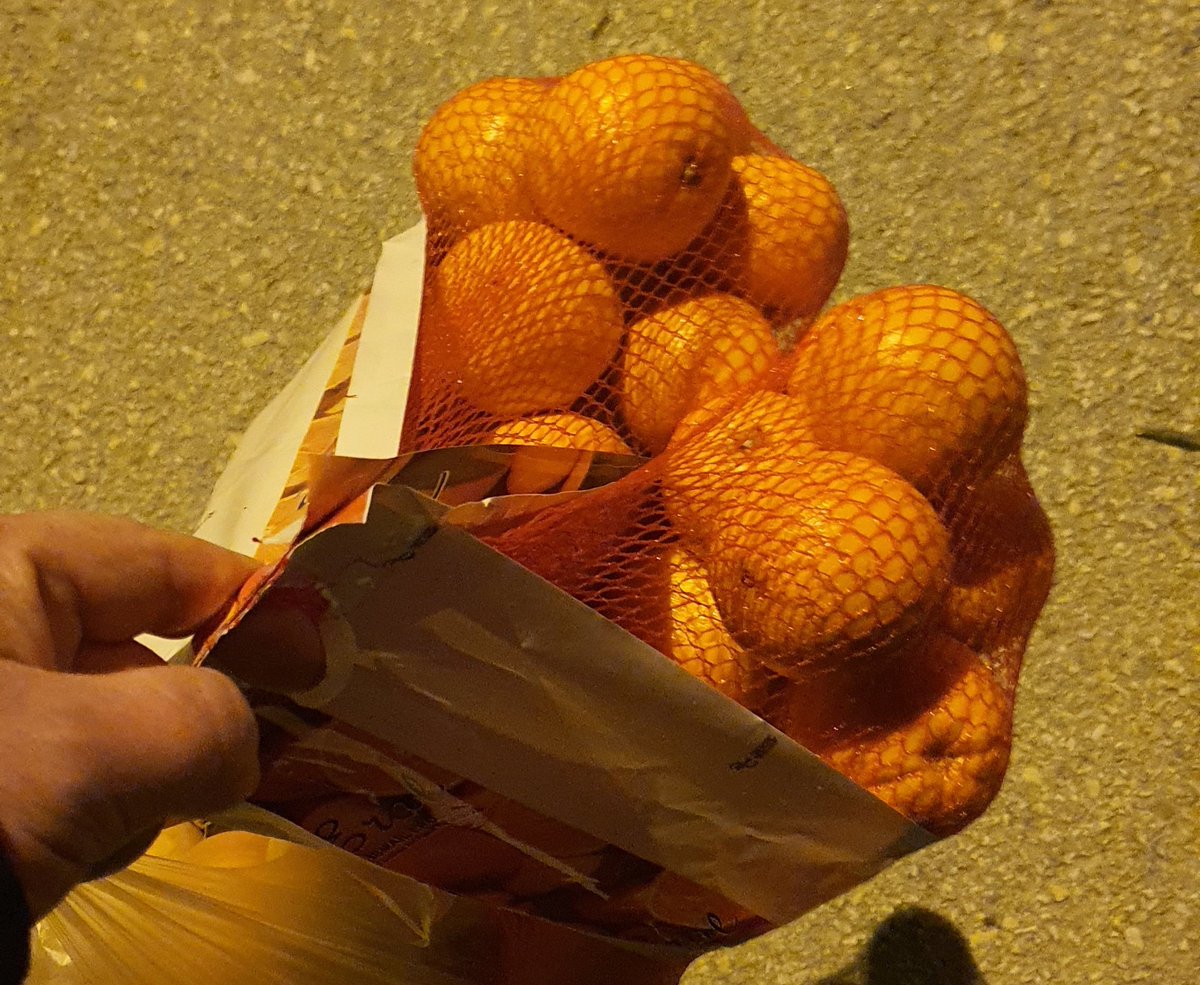 File portakal görünce aklınıza hangi sahne geliyor?

#İstanbuldaTrafik
Yalancının