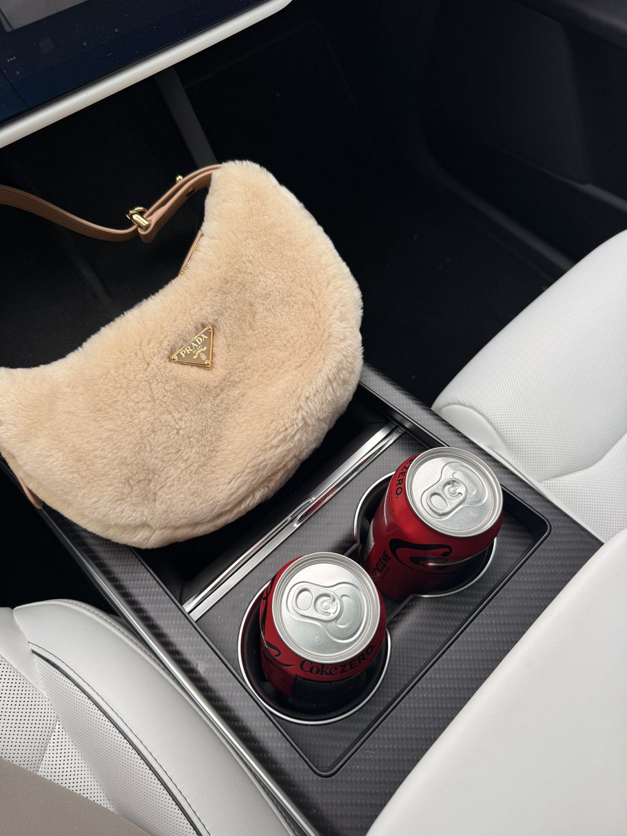 Abigail Otwell tweet media