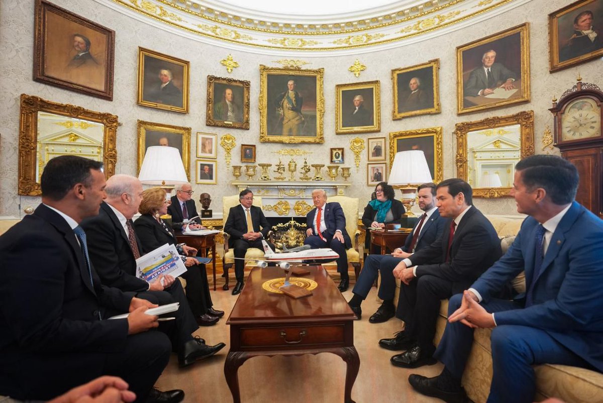 #Urgente Estas son las primeras imagenes de la reunion del presidente de #Colombia #GustavoPetro y el presidente de #EstadosUnidos #DonaldTrump.