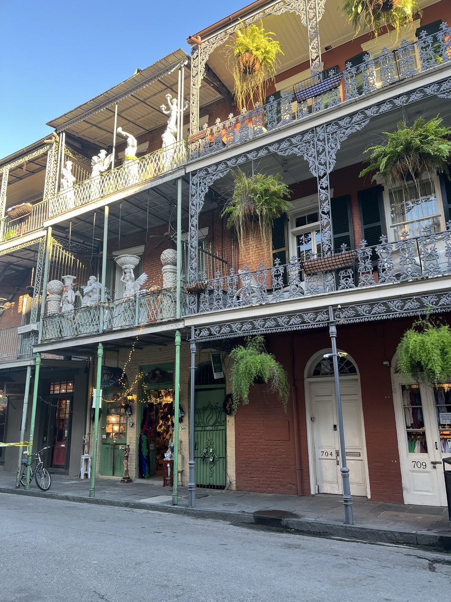 mr soggy 👻 tweet media