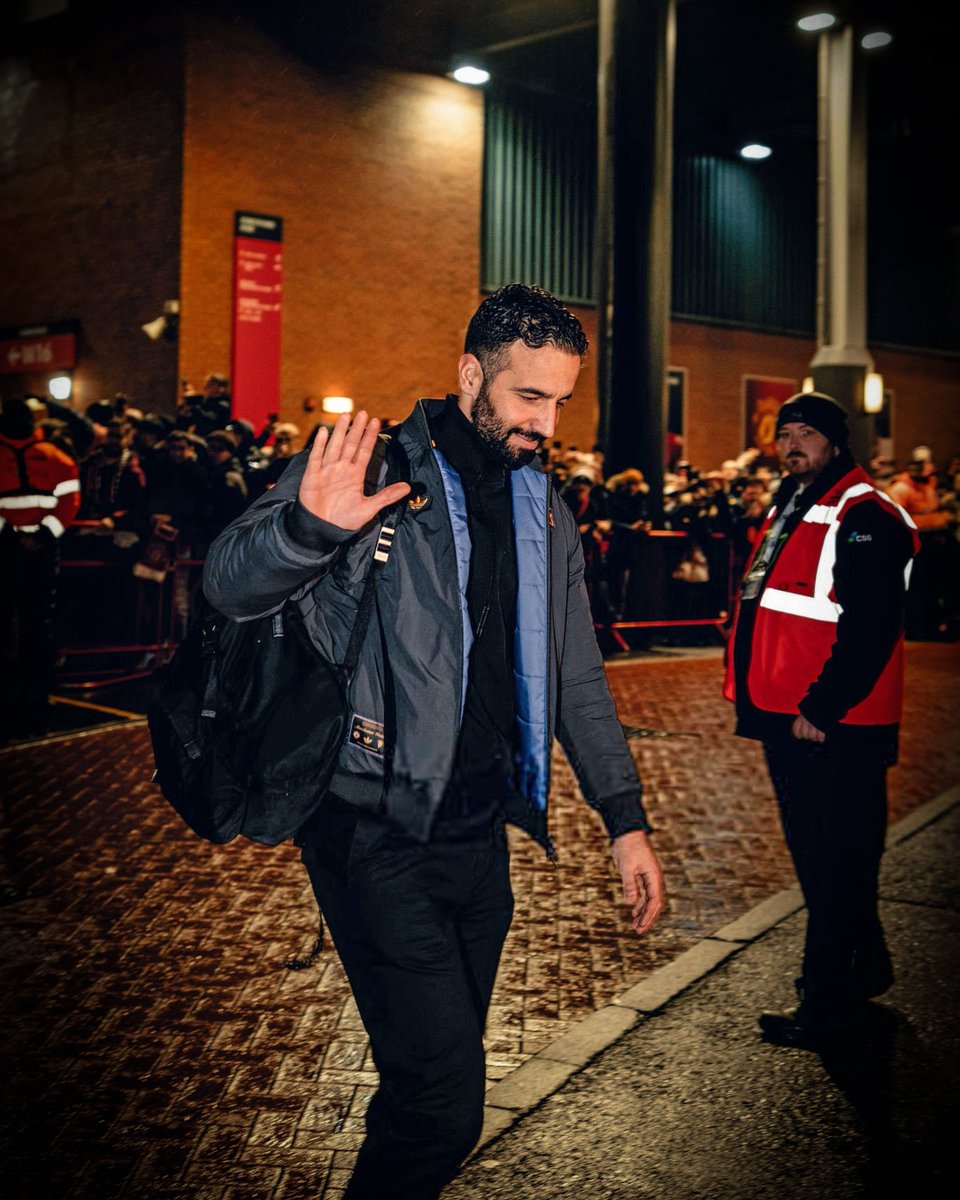 ManUnitedZone's tweet image. 🚨 Ruben Amorim is set to wait until the season has wrapped up before making a public statement after being sacked by Manchester United. 

He has no desire to disrupt or affect the remainder of United’s season.  

[@ChrisWheelerDM, @NathSalt1]