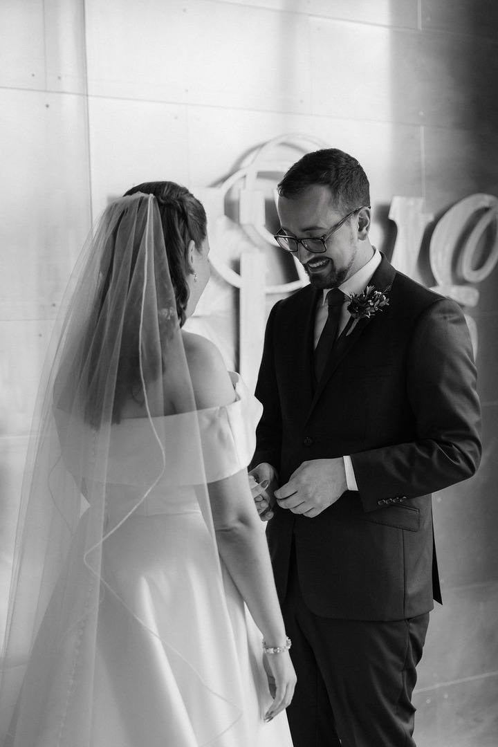 FiveEventCenter's tweet photo. 𝑴𝒂𝒈𝒊𝒄 𝒊𝒏 𝒕𝒉𝒆 𝑭𝒊𝒓𝒔𝒕 𝑳𝒐𝒐𝒌

With multiple stunning corners and open spaces, FIVE Event Center is the perfect canvas for your first look. Every glance, laugh, and tear is captured beautifully, setting the tone for a day full of love and joy.

📷 Ali A’s Photography https://t.co/ofMGBFrw18
