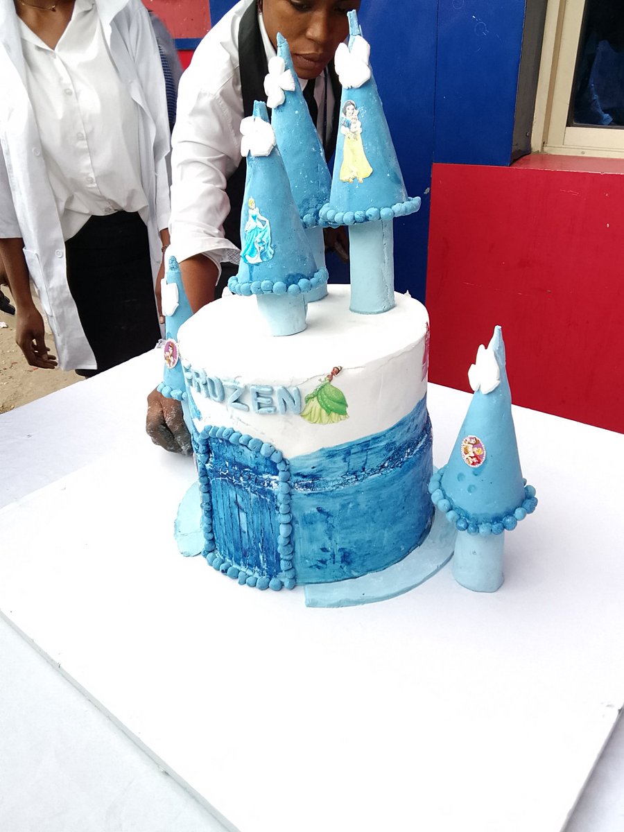 GraceNazza's tweet photo. Our class group work
#Sugarcraft https://t.co/PEaIue4dPv