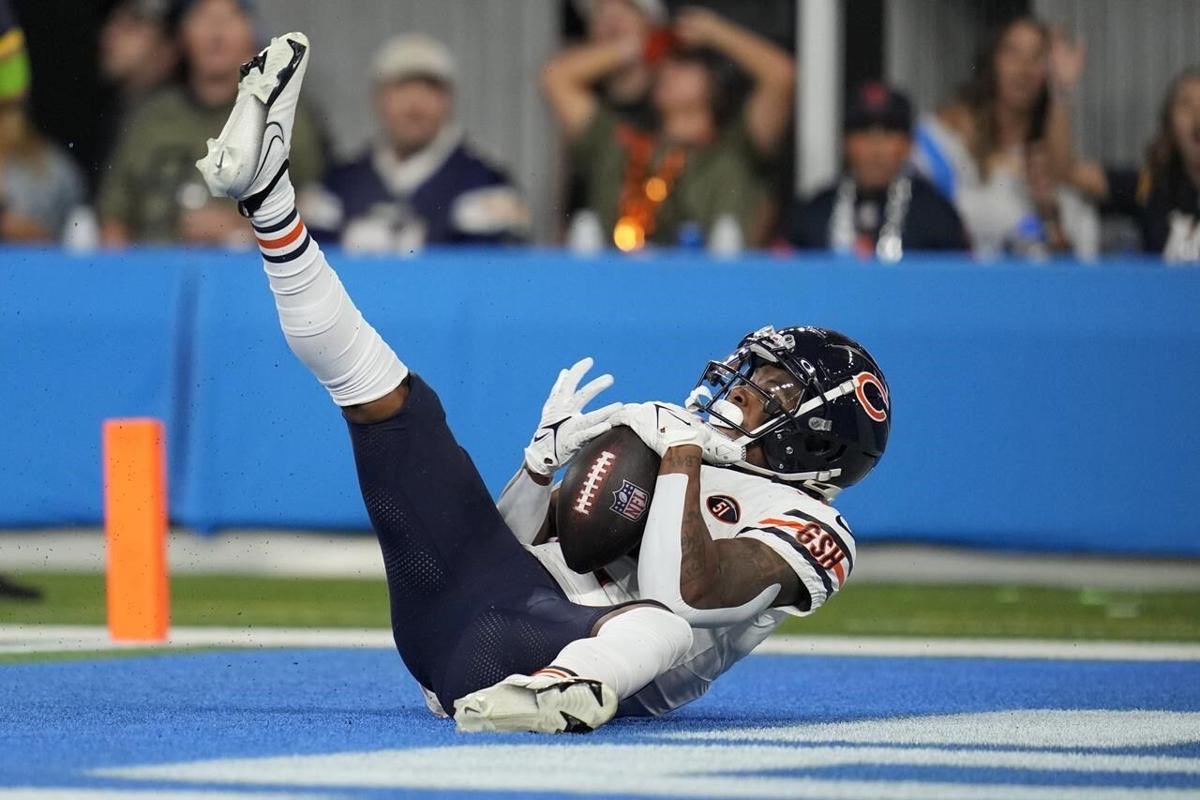 rdaugherty11's tweet photo. @PolymarketBlitz Velus somehow dropped this potential GW TD pass. Salty?  Nobody has even thought about you in 2+ years. https://t.co/qxAmCDgOgv