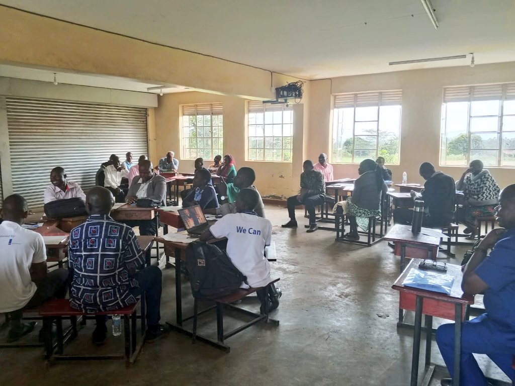 kyobesarah's tweet image. The emphasis is on cultivating a multi-sensory approach to professional observation, involving seeing, hearing, touching, smelling, and interpreting the environment as a dynamic curriculum that fosters inquiry, relevance, and practical teaching. @Educ_SportsUg @upstu_2019