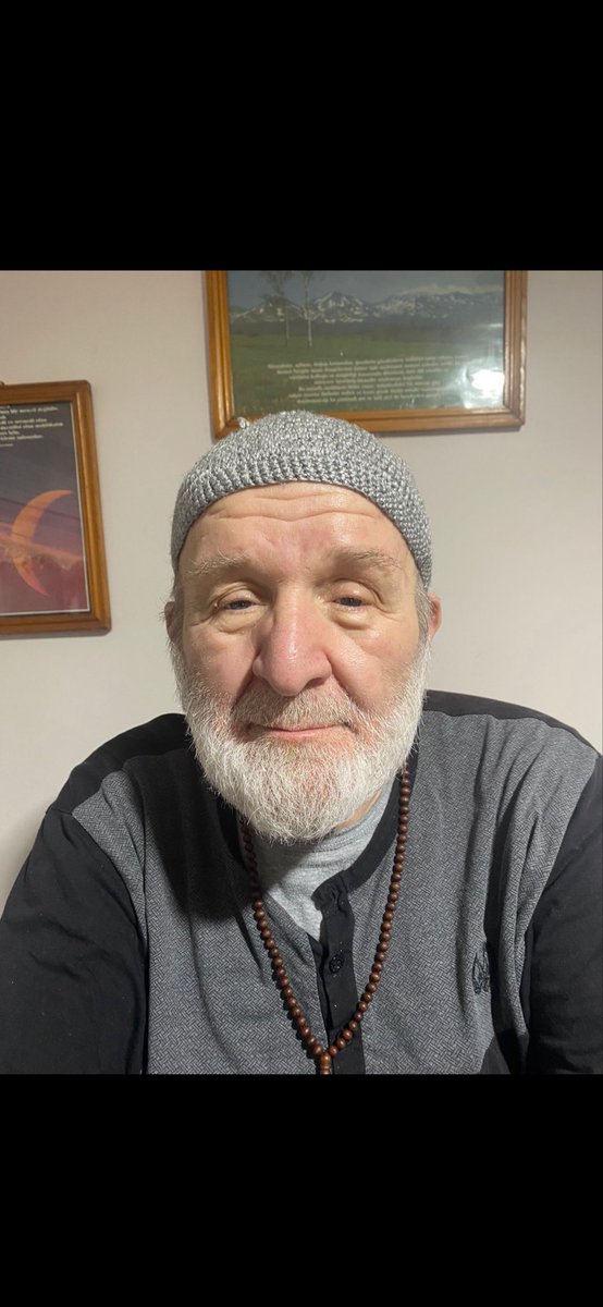 Ağır hasta Abdullah Tırpan (72) cezaevinde sık sık bilincini kaybediyor. Yürüyemiyor, sürekli kusuyor. Acile götürülmesine rağmen geri gönderilen Tırpan için ailesi, “Babamız orada eriyor, yardım istiyoruz” çağrısı yapıyor.
<a href="/meraldanis/">Meral Danış Beştaş</a>
AbdullahTırpana ATKEngeli