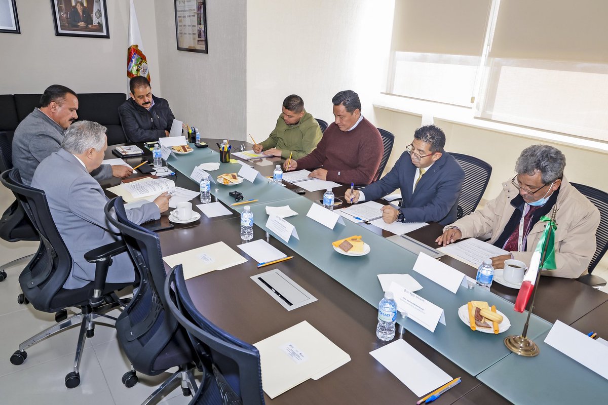 🎒✏️ ¡Arrancamos la planeación rumbo al ciclo escolar 2026-2027! 

📚 El secretario Miguel Ángel Hernández Espejel encabezó la Primera Sesión Ordinaria del Comité de Admisión y Seguimiento del Programa “Útiles Escolares para el Bienestar”, en el que se aprobó el plan de trabajo.