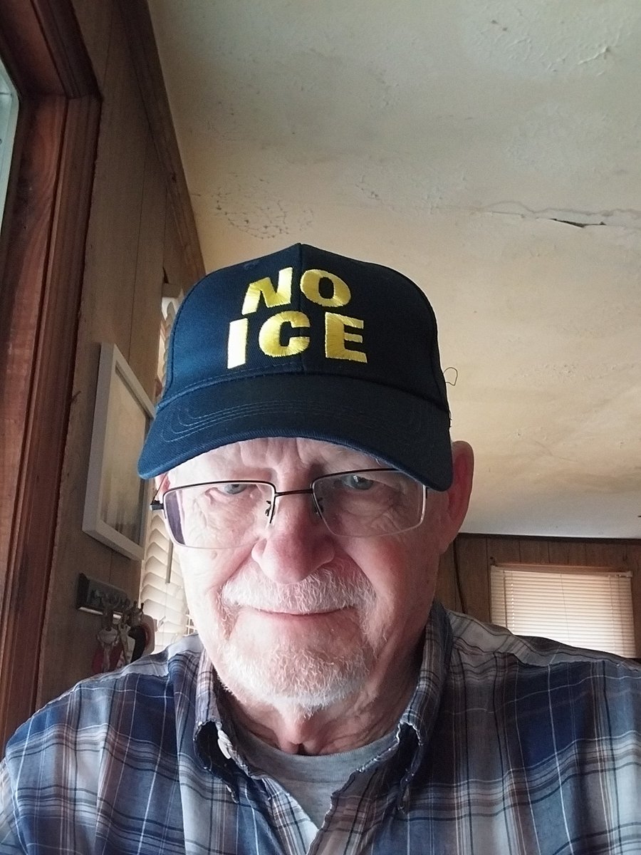 nfloyd52's tweet image. Yall like my new hat?